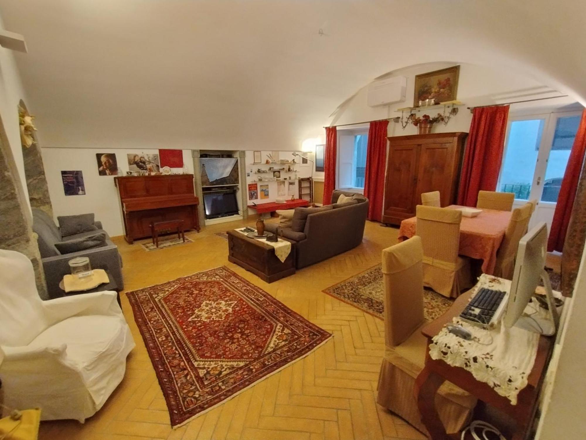 Casa Corpo Di * Naples